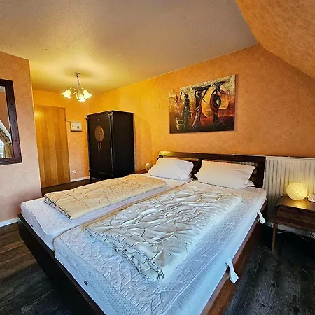 Grobro-12 Apartment