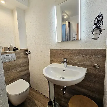 Grobro-12 Apartment *